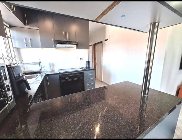 3 BEDROOM SIMPLEX FOR SALE IN SHALLCROSS